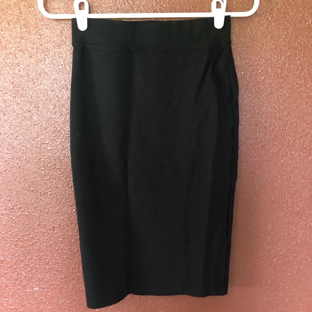Black pencil skirt